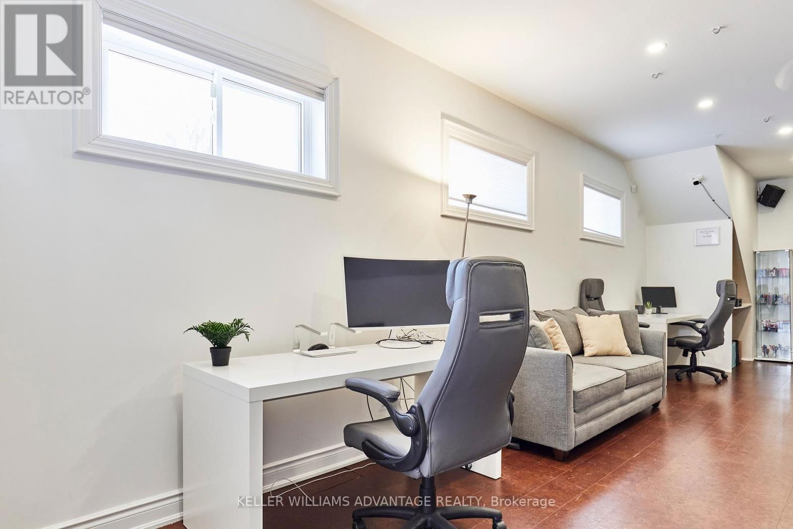 477 DAVISVILLE AVENUE Image 14