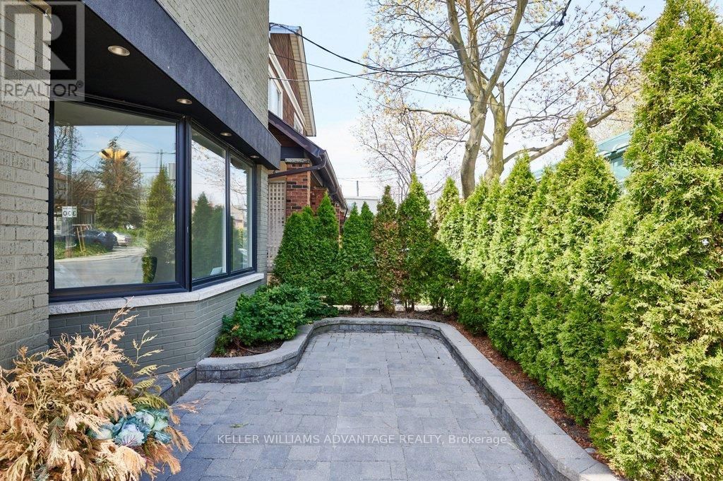 477 DAVISVILLE AVENUE Image 4