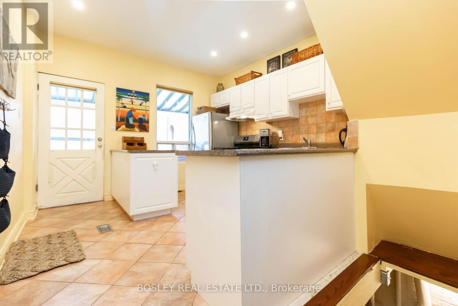 93 AMELIA STREET Image 28