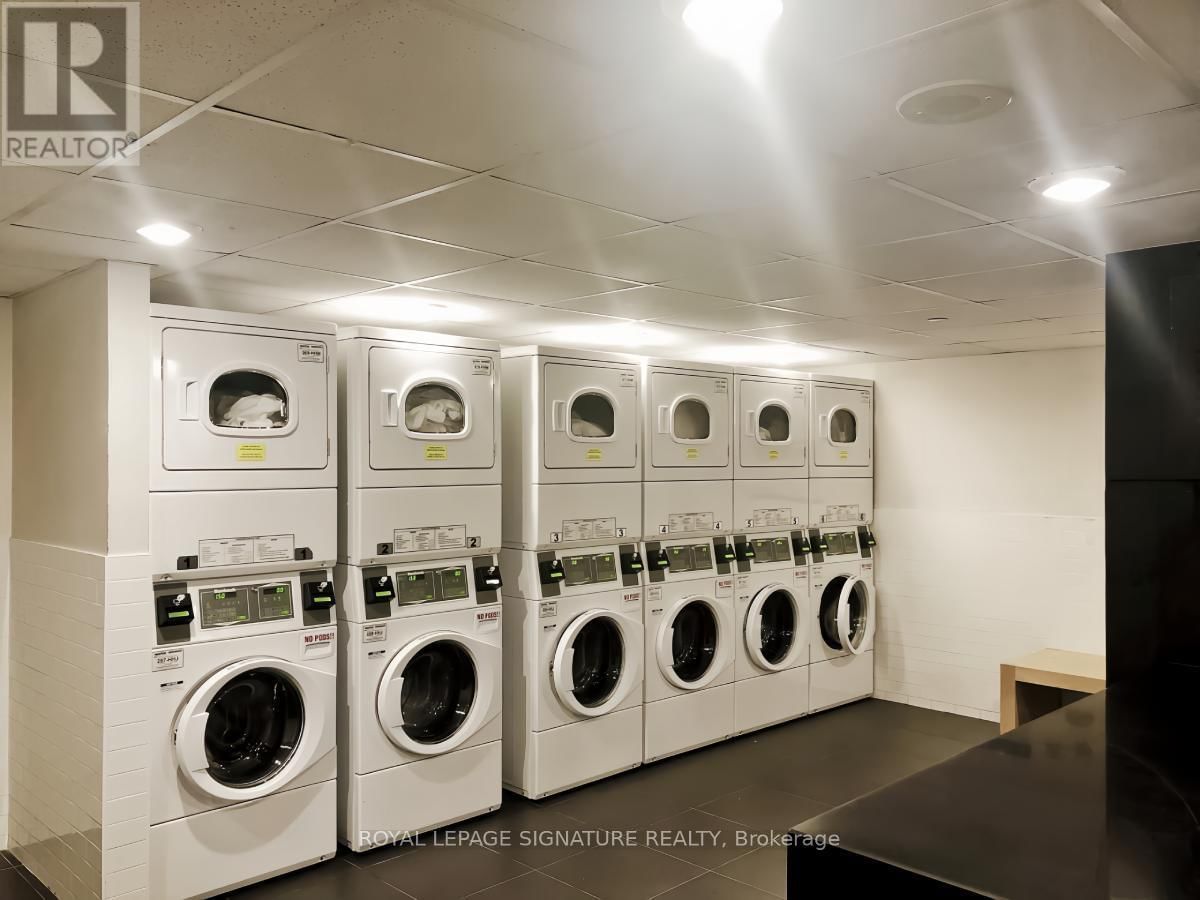 655 - 151 DAN LECKIE WAY Image 32
