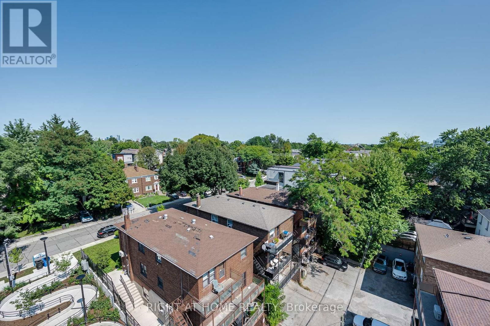 606 - 250 LAWRENCE AVENUE WEST Image 19