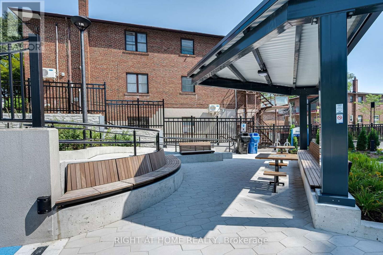 606 - 250 LAWRENCE AVENUE WEST Image 36
