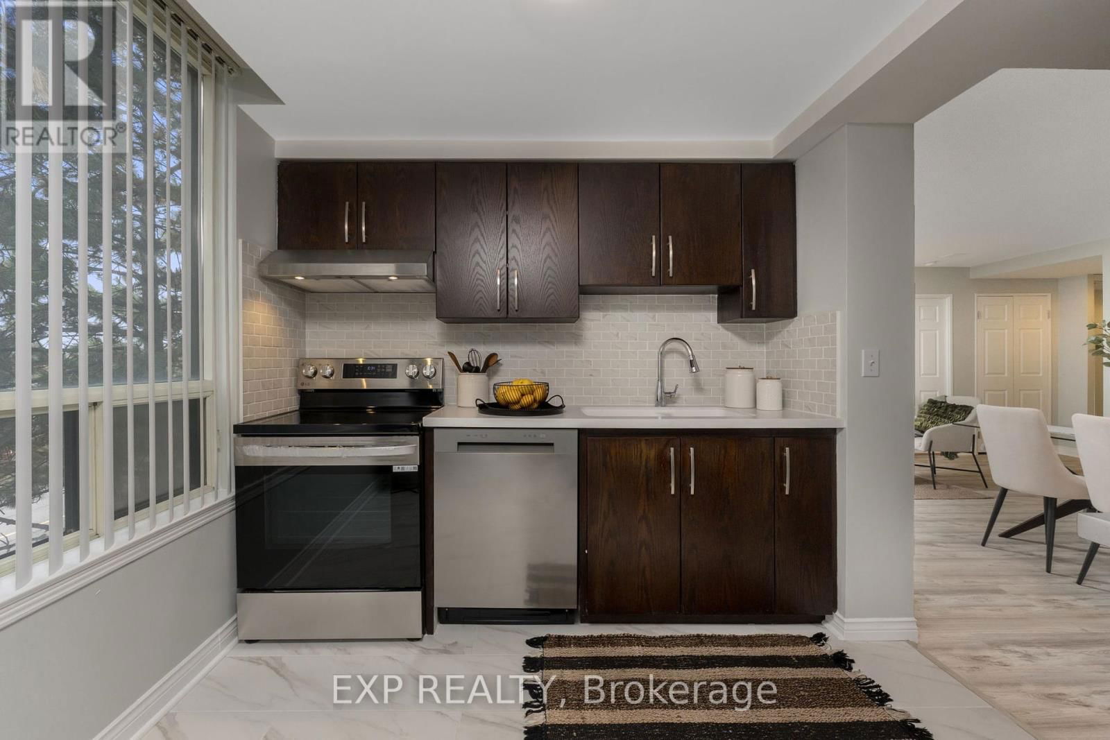 214 - 7 BISHOP AVENUE Image 12