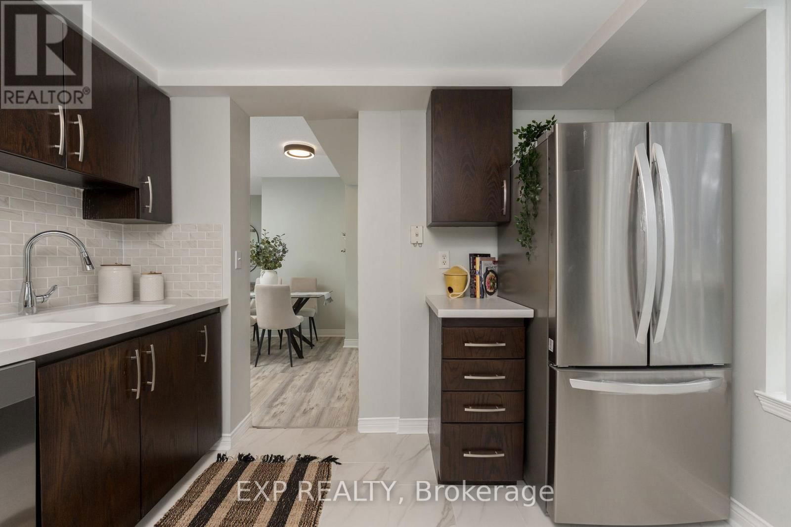 214 - 7 BISHOP AVENUE Image 15