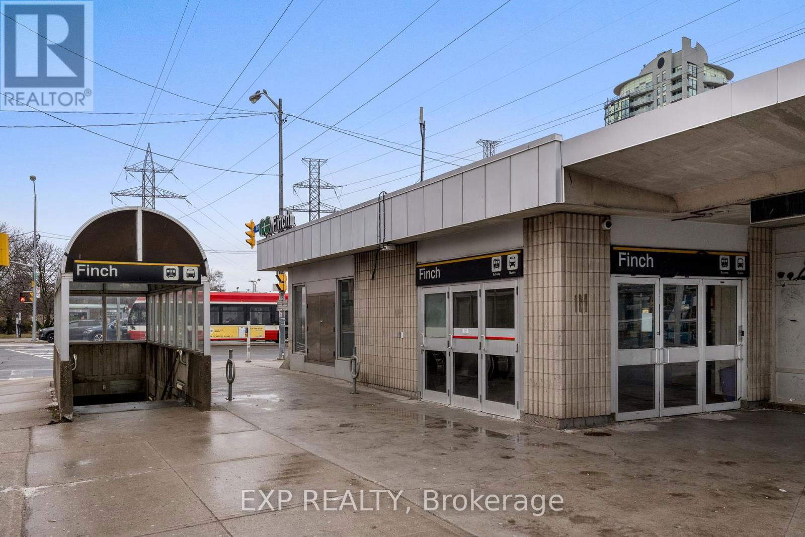 214 - 7 BISHOP AVENUE Image 30
