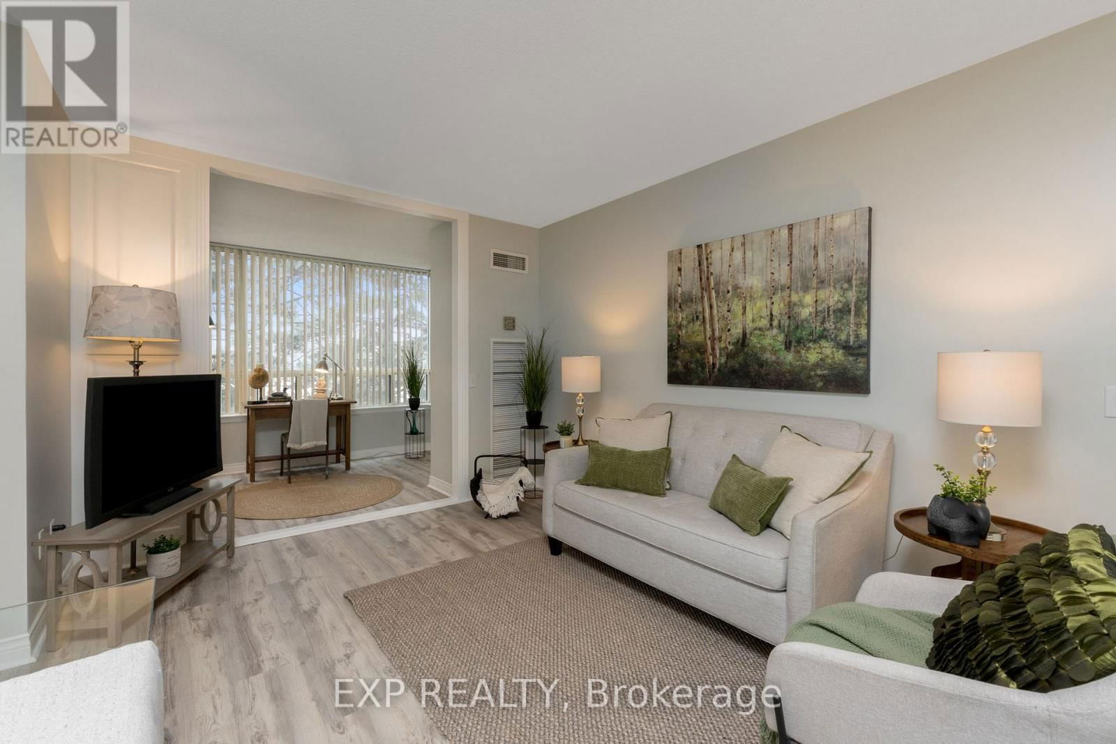 214 - 7 BISHOP AVENUE Image 4