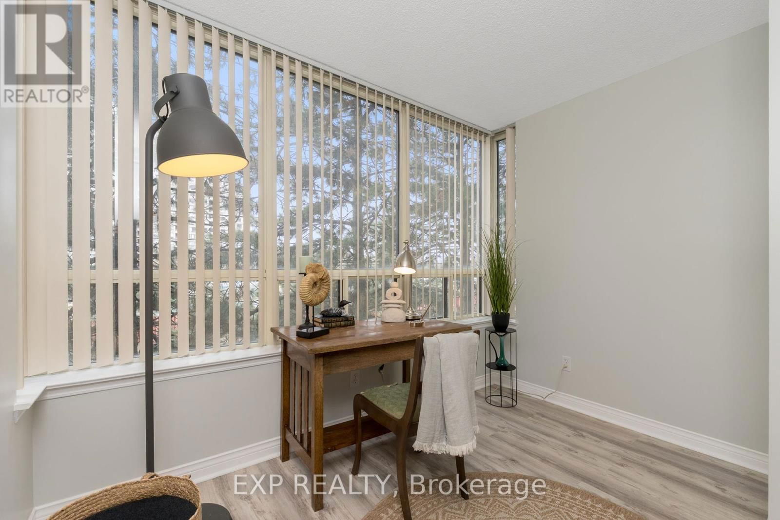 214 - 7 BISHOP AVENUE Image 6