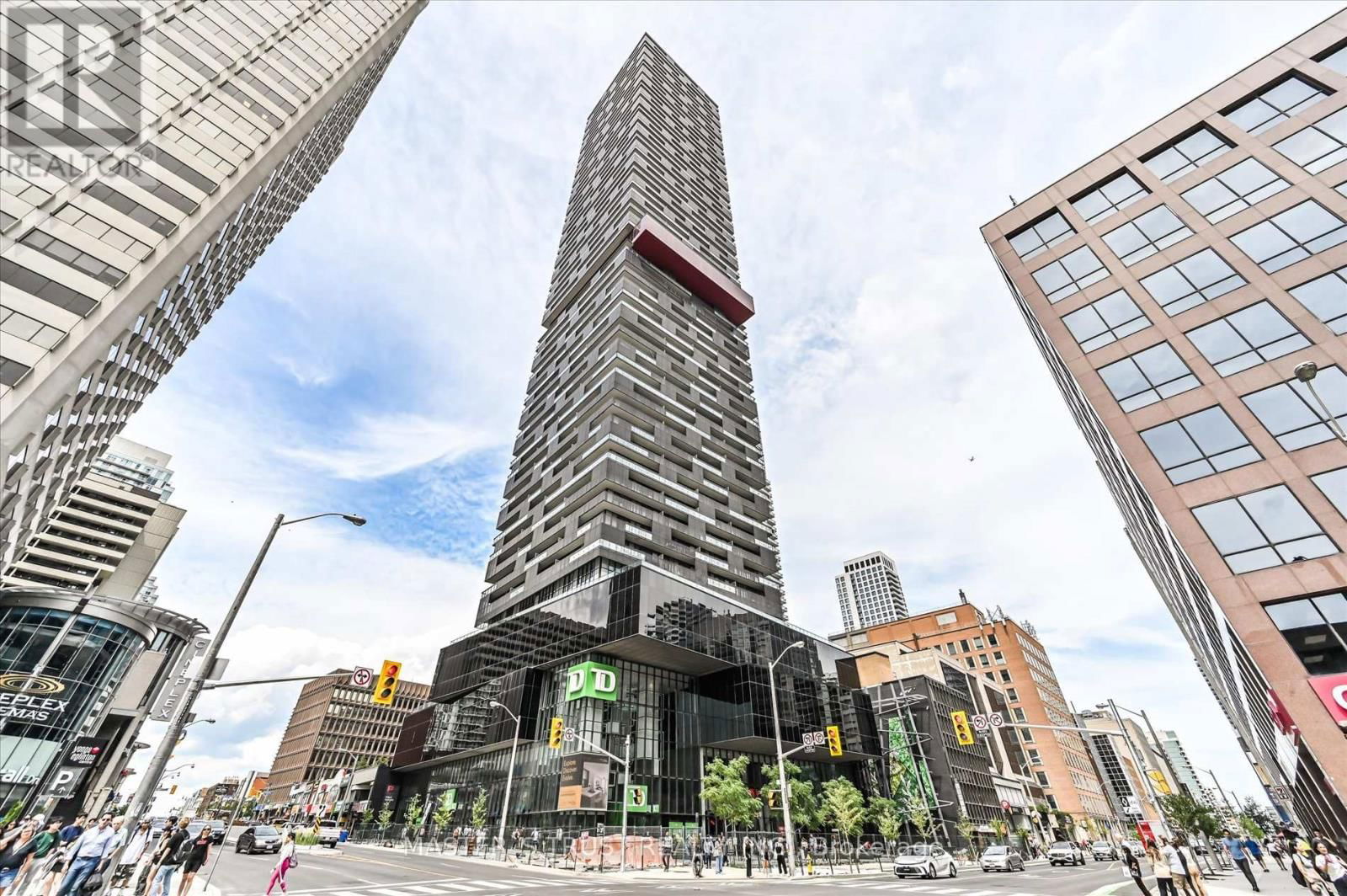 Ph 5801 - 8 EGLINTON AVENUE EAST Image 1