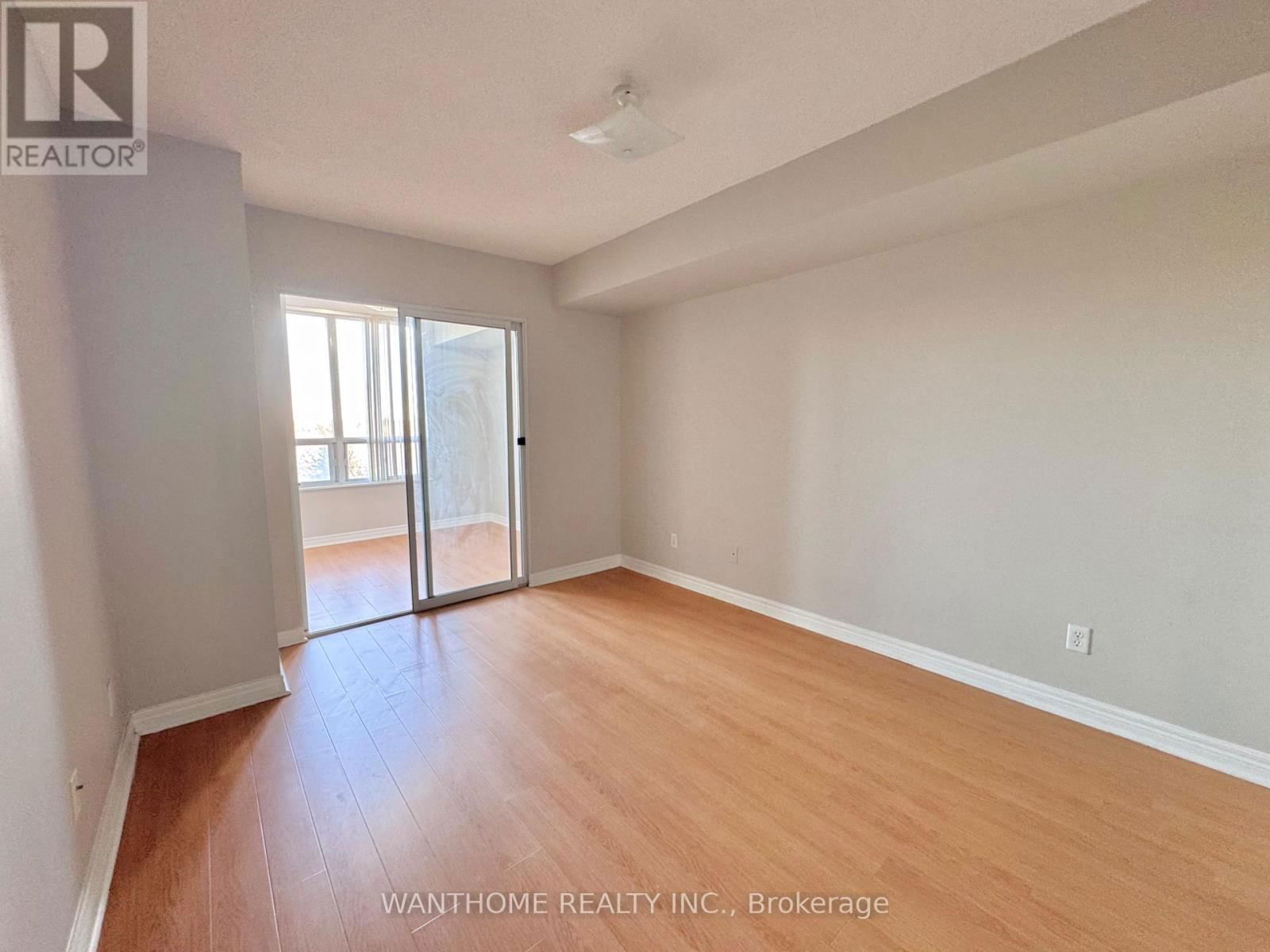 810 - 28 EMPRESS AVENUE Image 10