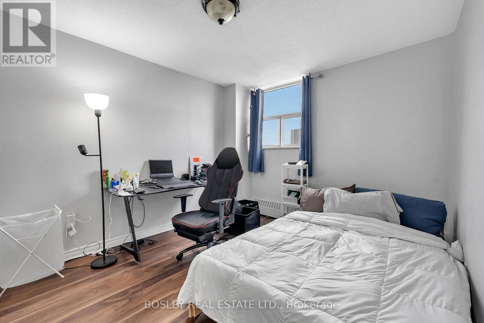 801 - 5 PARKWAY FOREST DRIVE Image 12