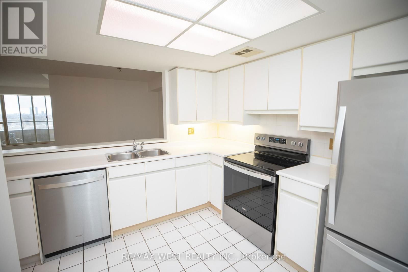 1701 - 10 TORRESDALE AVENUE Image 12