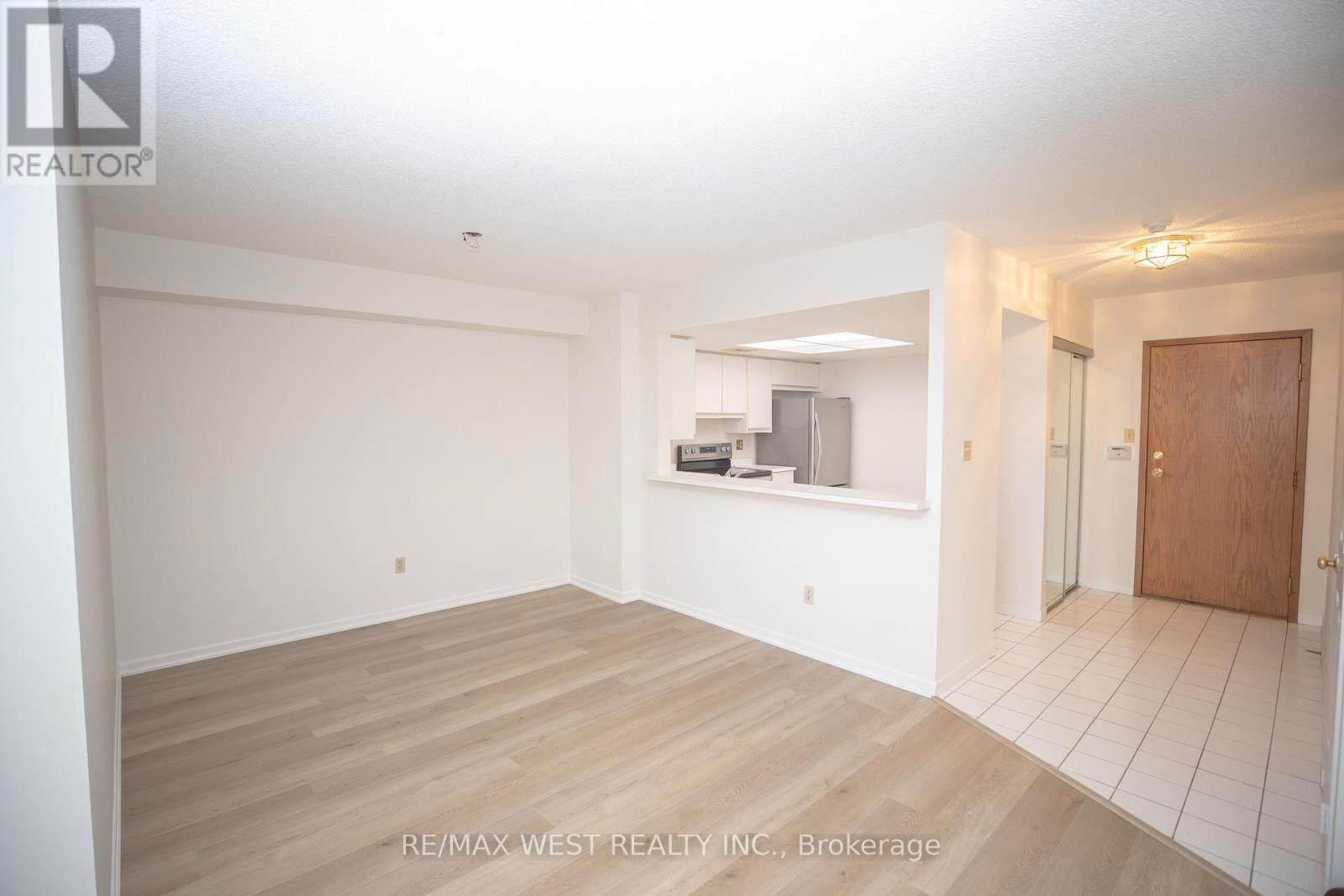 1701 - 10 TORRESDALE AVENUE Image 13