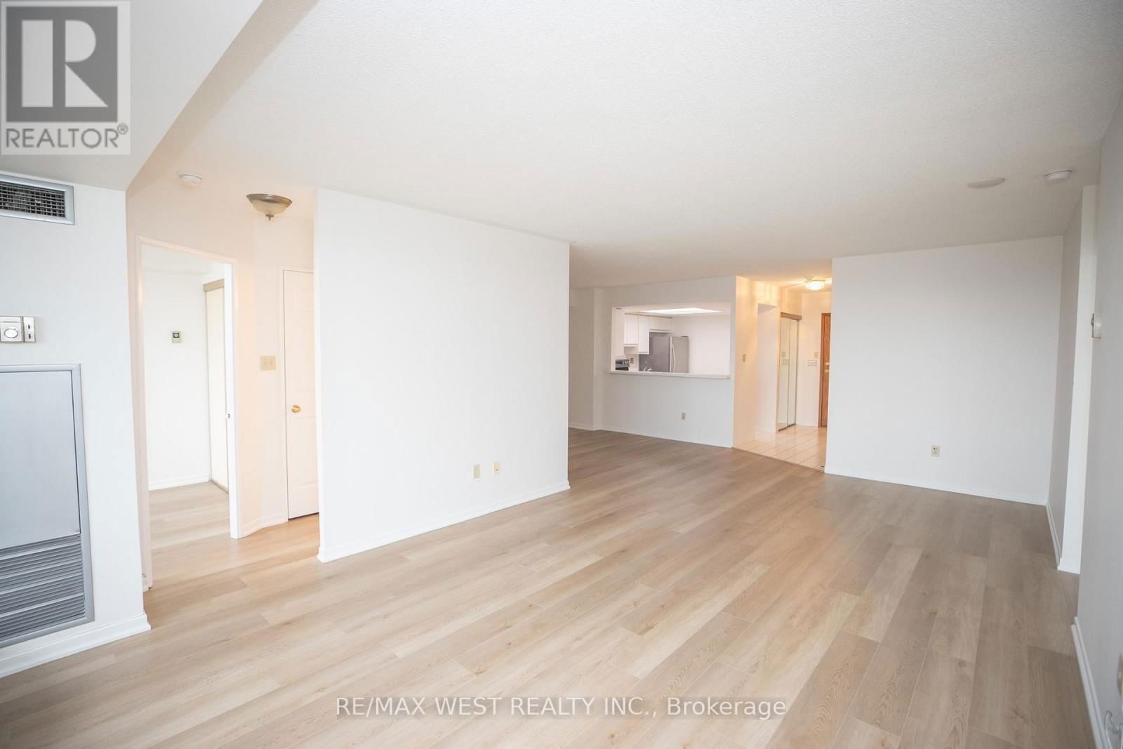 1701 - 10 TORRESDALE AVENUE Image 15