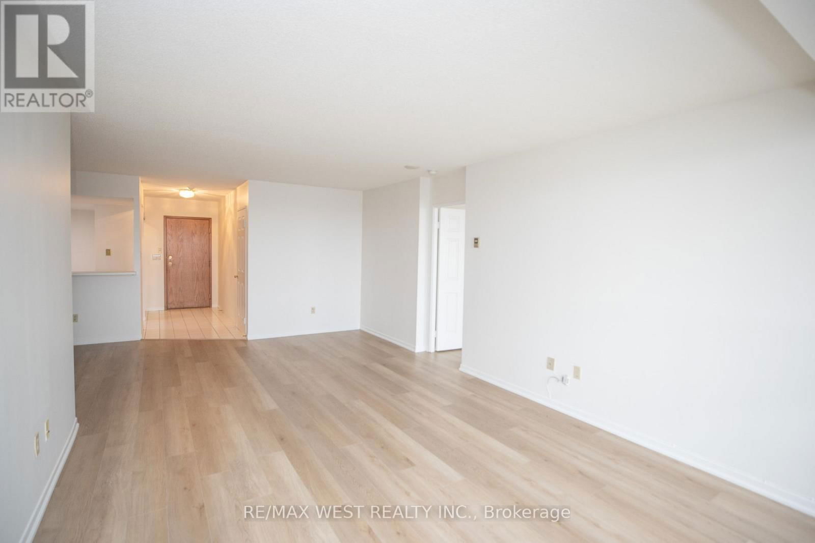 1701 - 10 TORRESDALE AVENUE Image 16