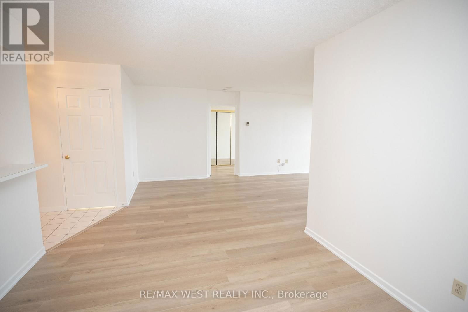 1701 - 10 TORRESDALE AVENUE Image 18