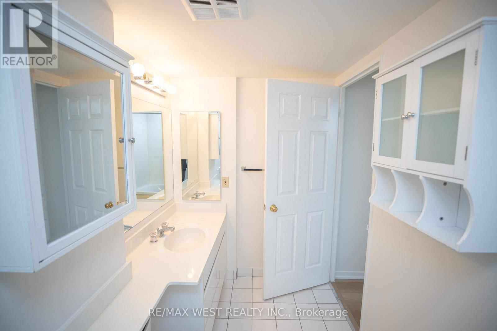 1701 - 10 TORRESDALE AVENUE Image 29
