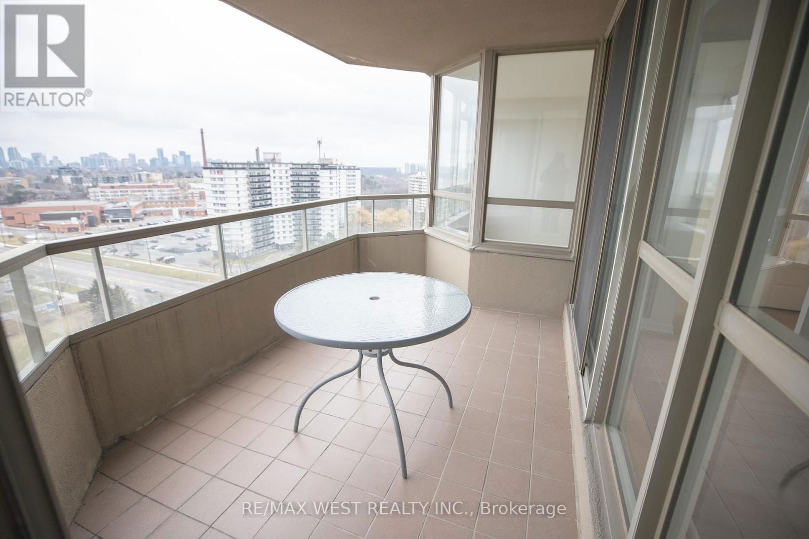 1701 - 10 TORRESDALE AVENUE Image 34