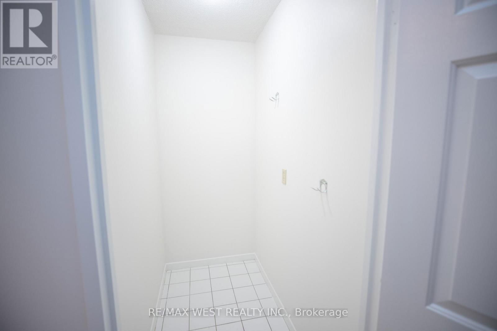 1701 - 10 TORRESDALE AVENUE Image 9