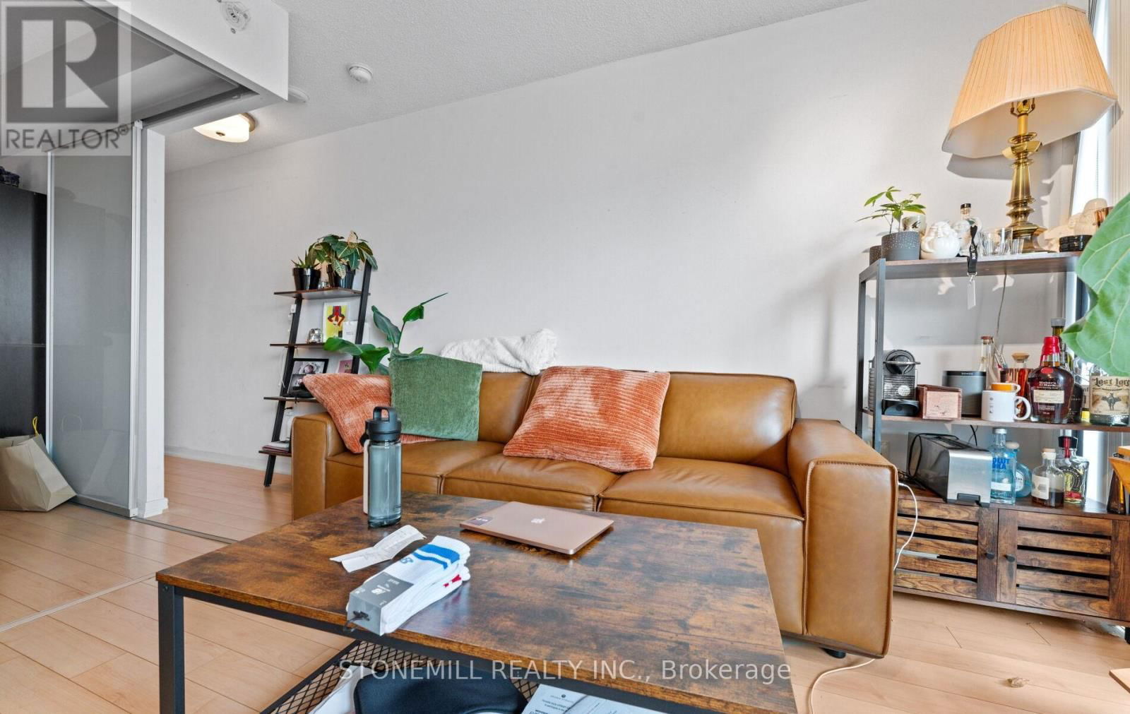521E - 36 LISGAR STREET Image 14
