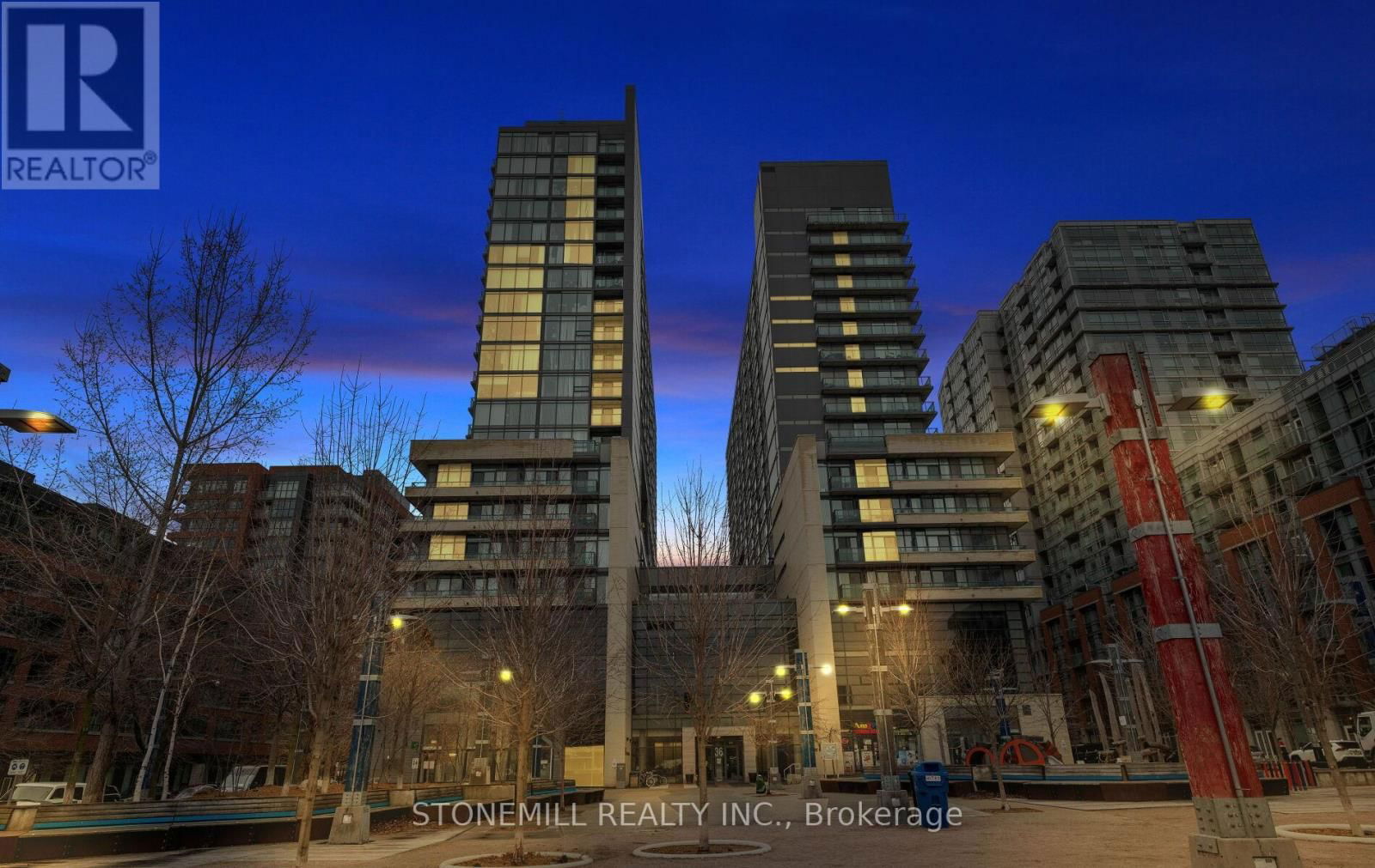 521E - 36 LISGAR STREET Image 3