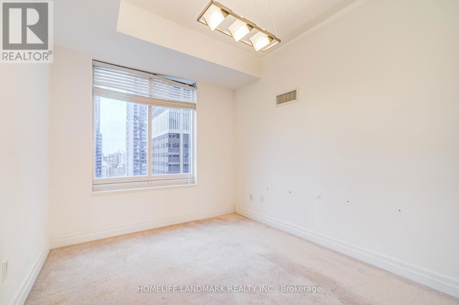 2103 - 35 BALMUTO STREET Image 26