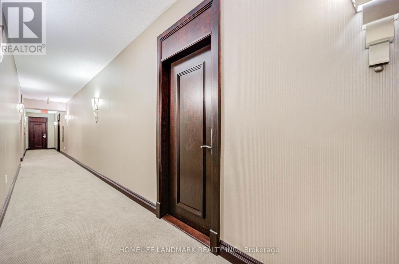 2103 - 35 BALMUTO STREET Image 6