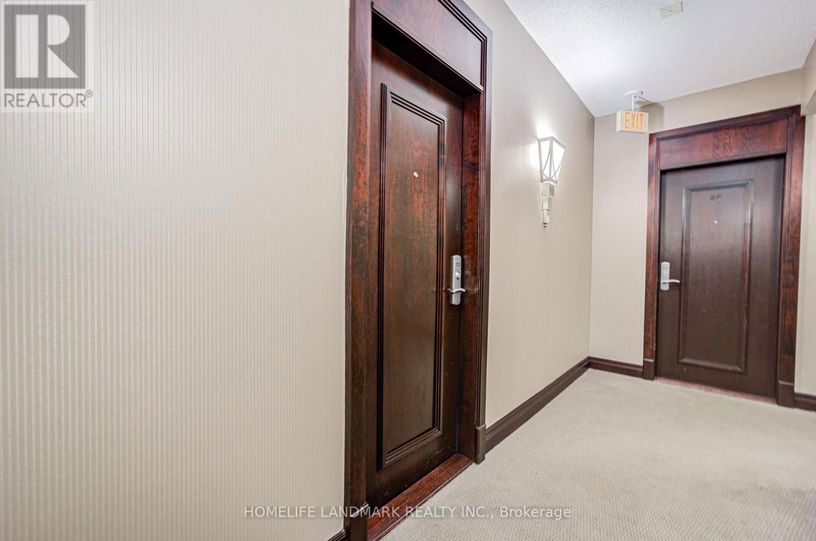 2103 - 35 BALMUTO STREET Image 7