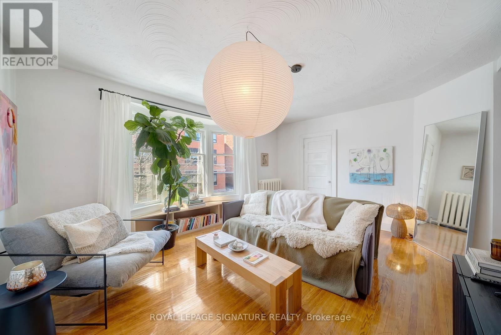 599 EUCLID AVENUE Image 12
