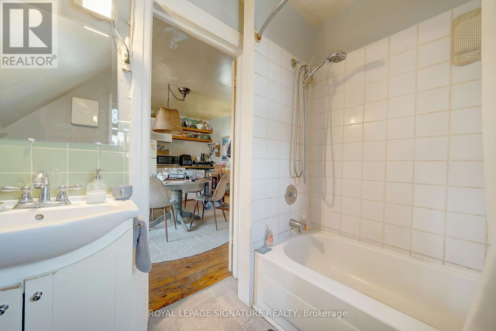 599 EUCLID AVENUE Image 17
