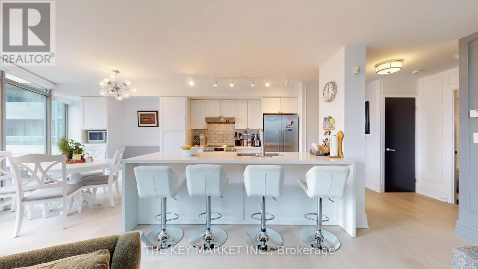 315 - 81 NAVY WHARF COURT Image 10