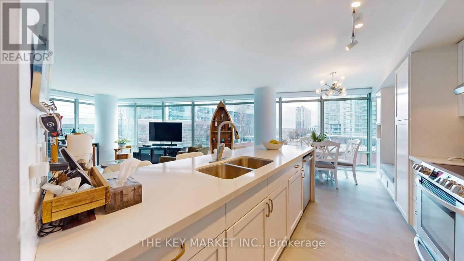 315 - 81 NAVY WHARF COURT Image 12