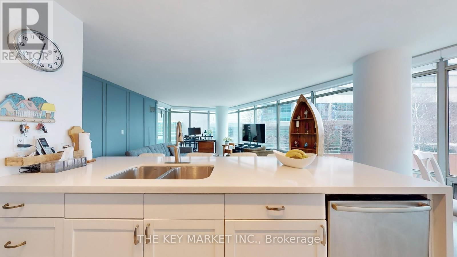 315 - 81 NAVY WHARF COURT Image 13