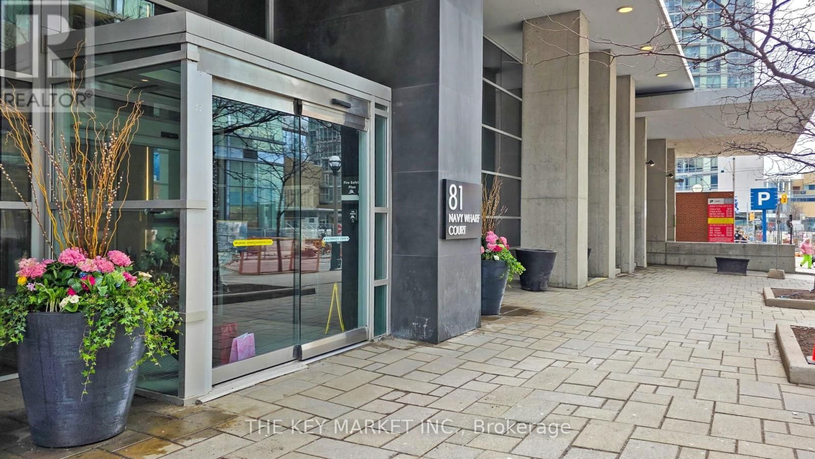 315 - 81 NAVY WHARF COURT Image 3