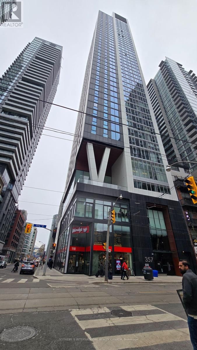2503 - 357 KING STREET WEST Image 16