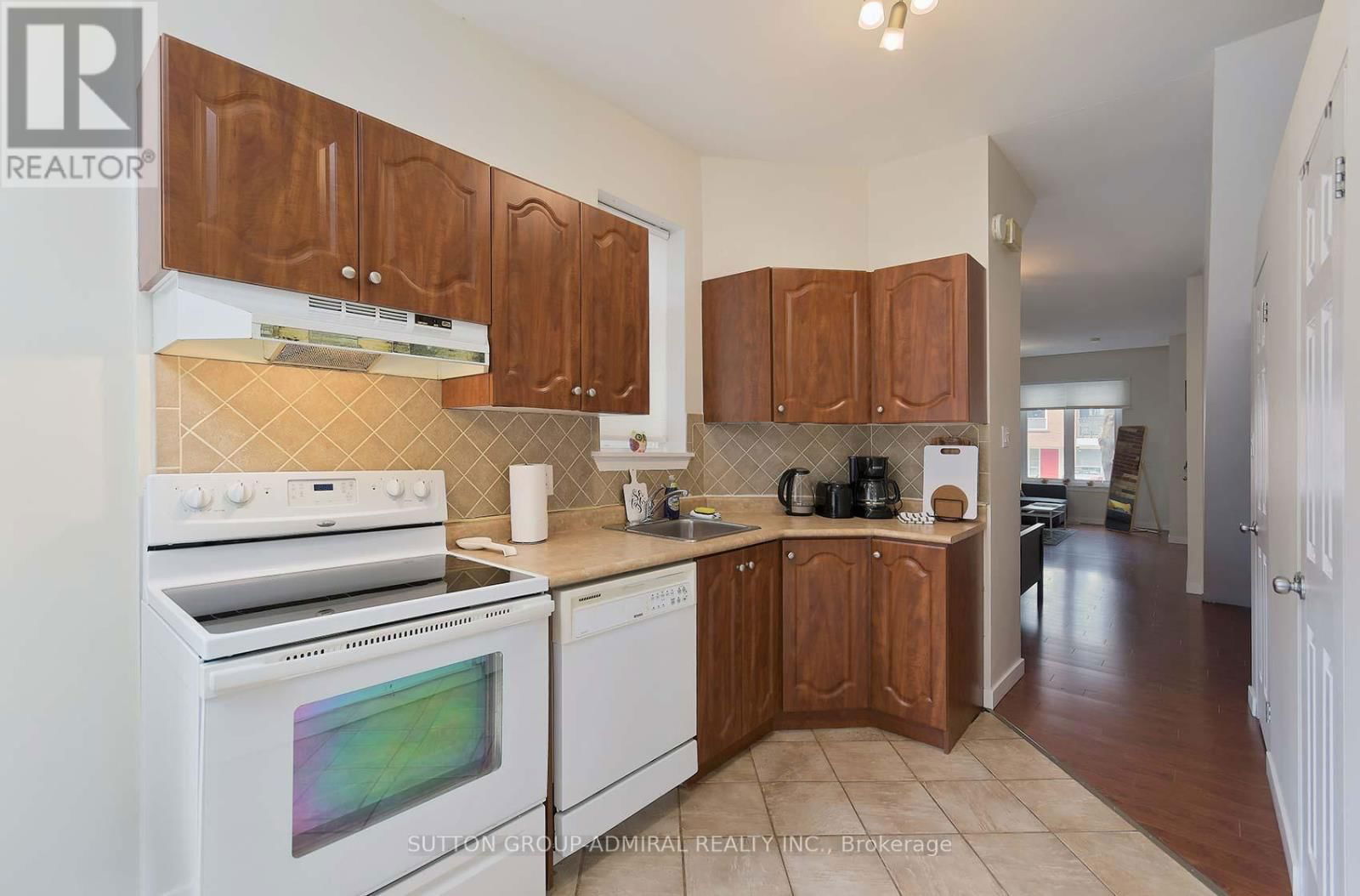 45 GRANBY STREET Image 10