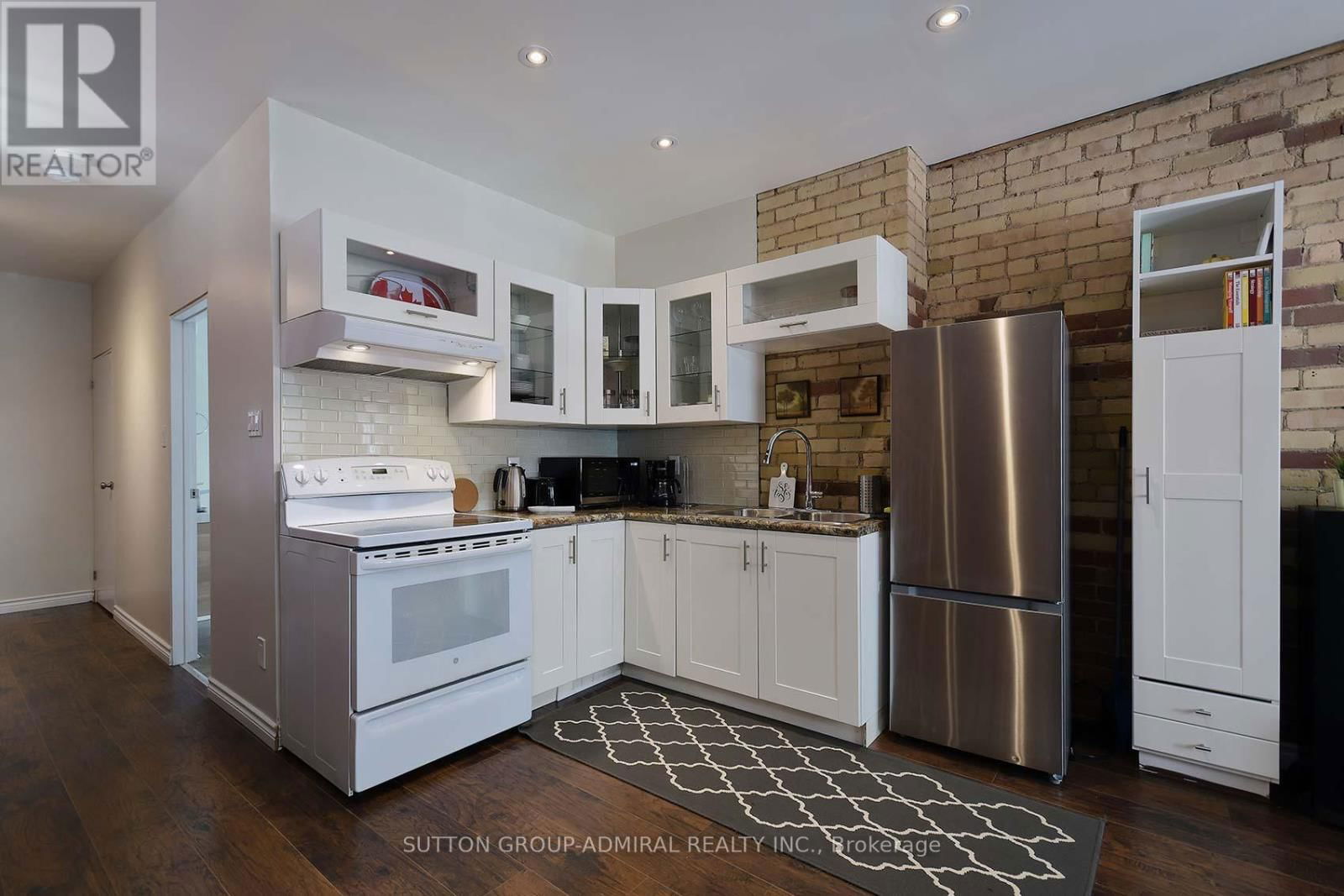 45 GRANBY STREET Image 17