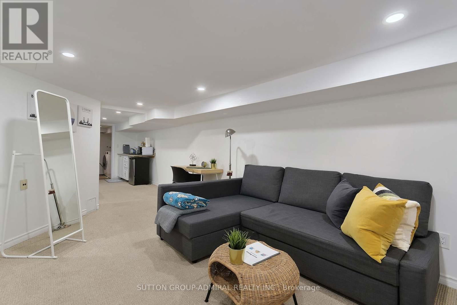 45 GRANBY STREET Image 34