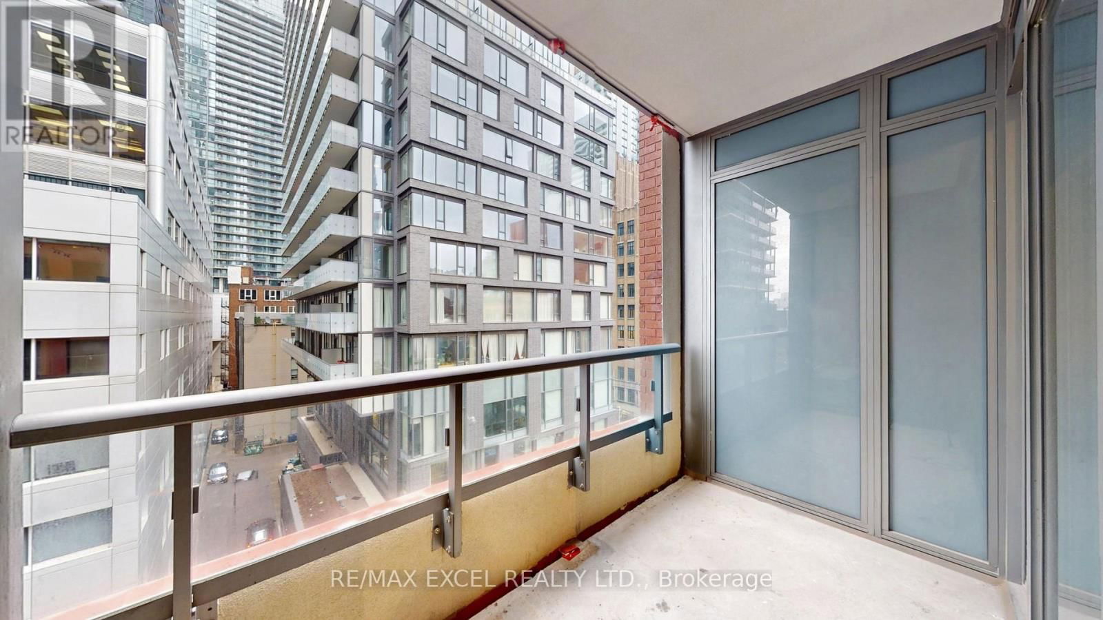 608 - 108 PETER STREET Image 30