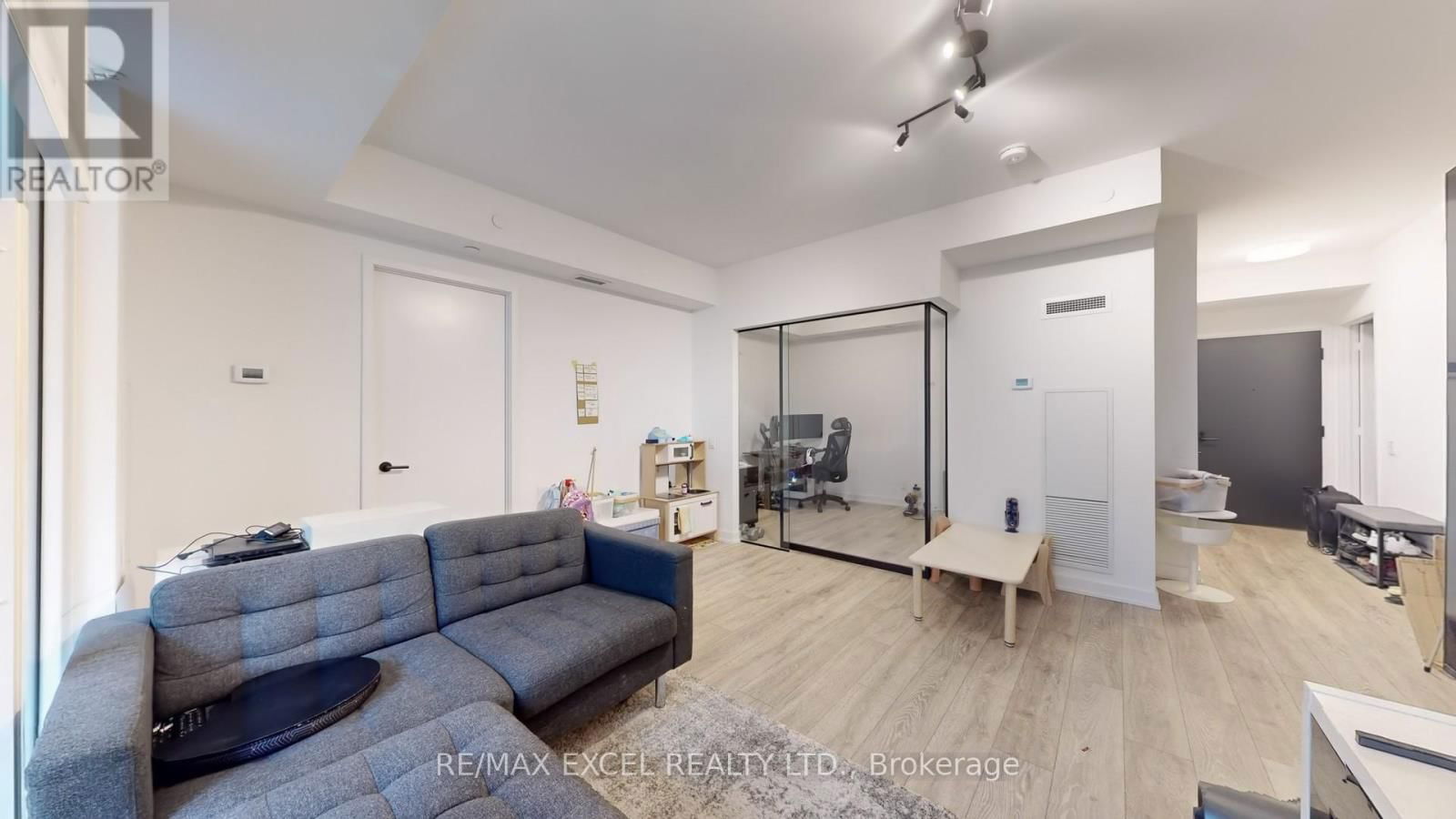 608 - 108 PETER STREET Image 4