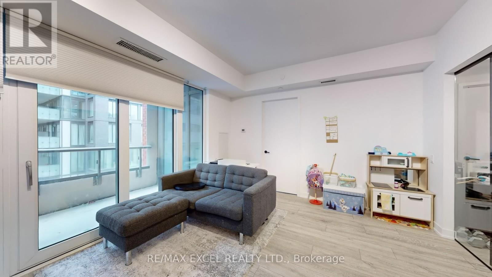 608 - 108 PETER STREET Image 5