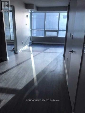306 - 8 TELEGRAM MEWS Image 16
