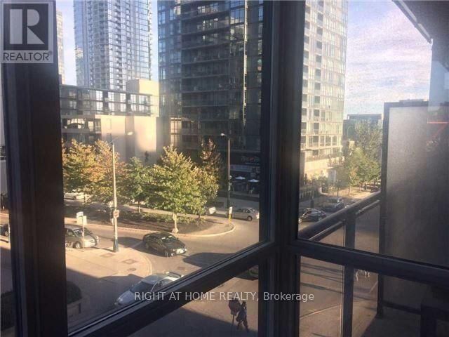 306 - 8 TELEGRAM MEWS Image 2