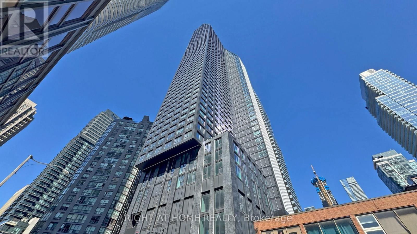 2203 - 8 WELLESLEY STREET WEST Image 25