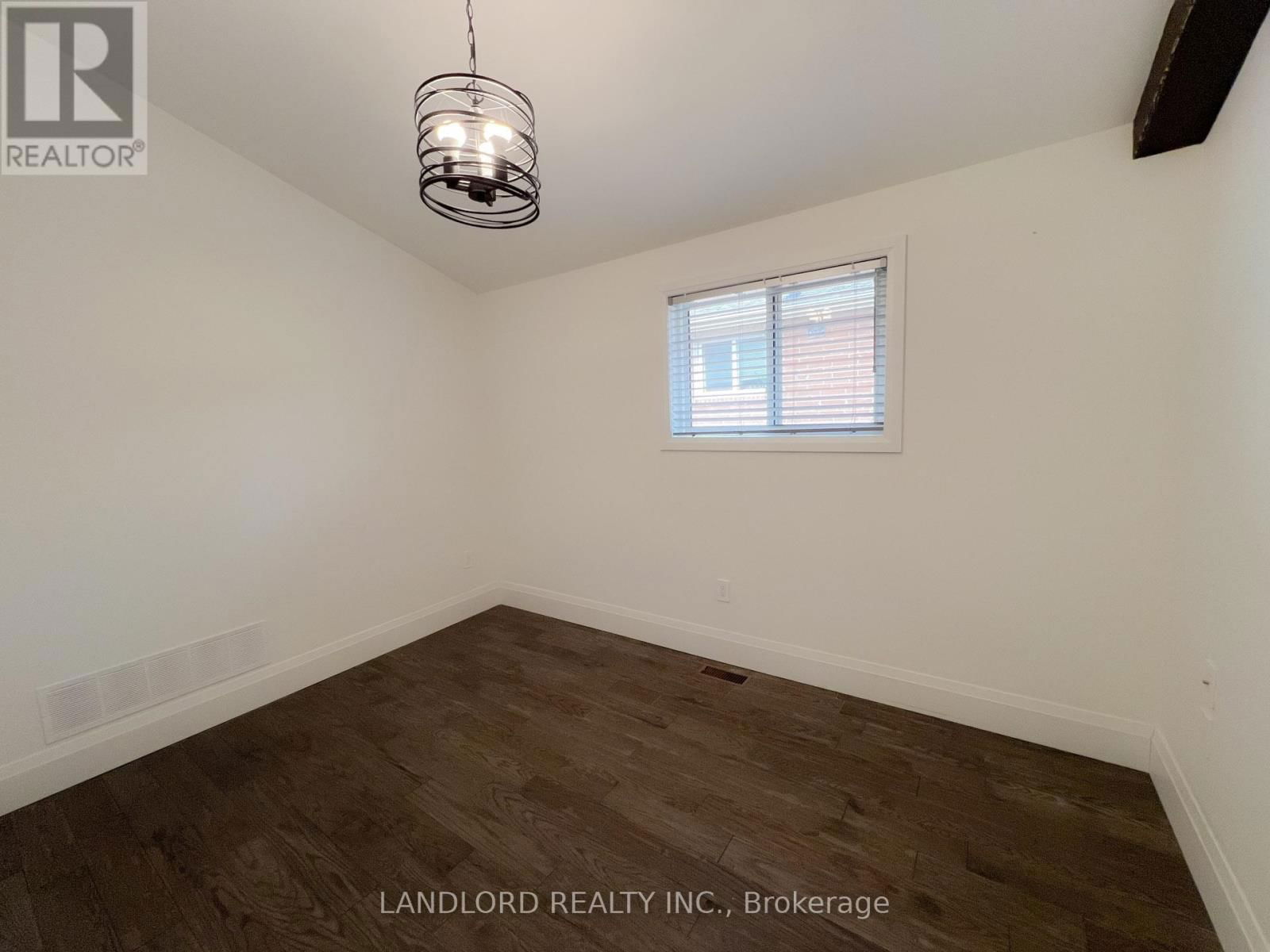 Upper - 31 LYNCH ROAD Image 12