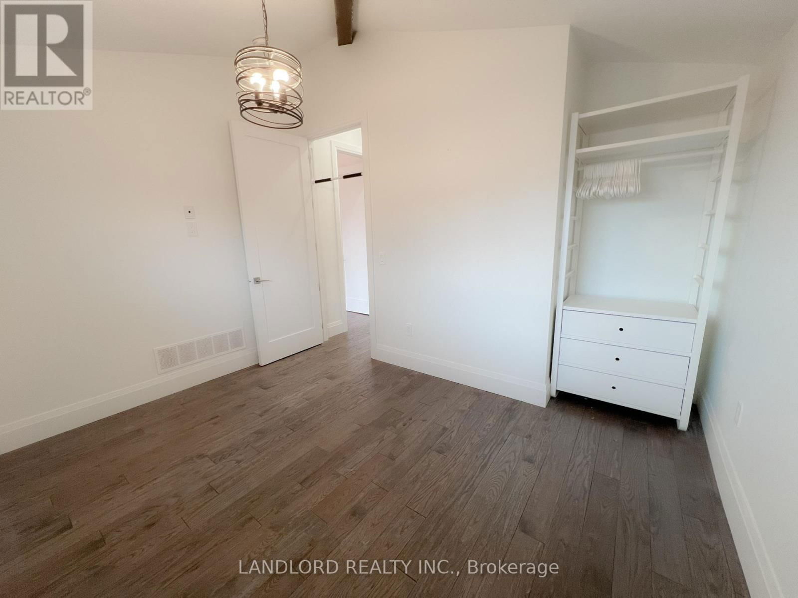 Upper - 31 LYNCH ROAD Image 14