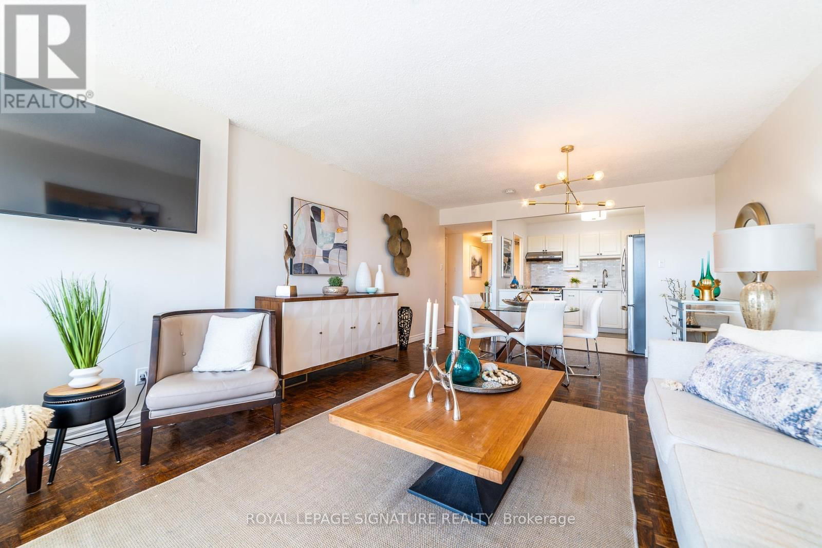 406 - 10 FASHION ROSEWAY WAY EAST Image 16