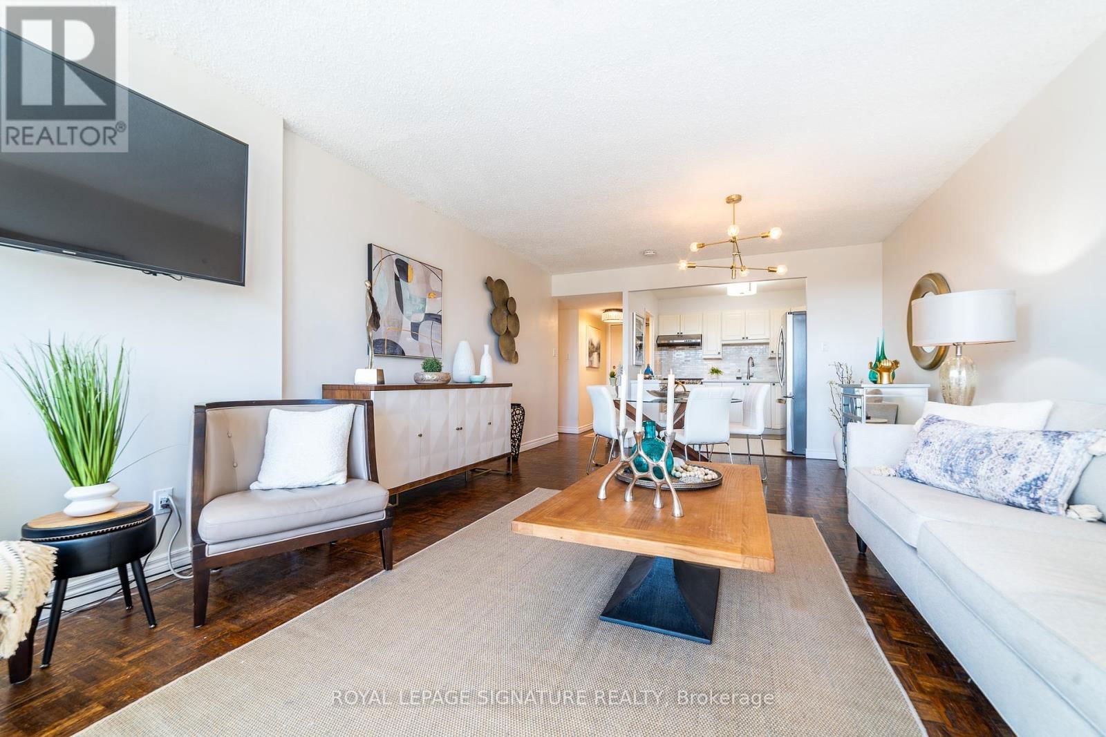 406 - 10 FASHION ROSEWAY WAY EAST Image 17