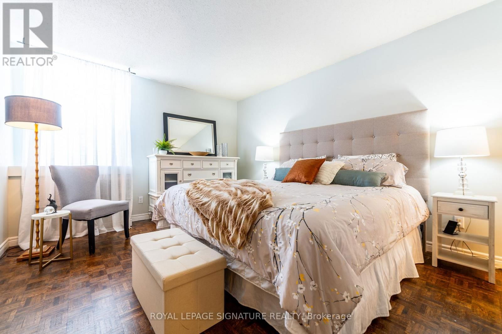 406 - 10 FASHION ROSEWAY WAY EAST Image 24