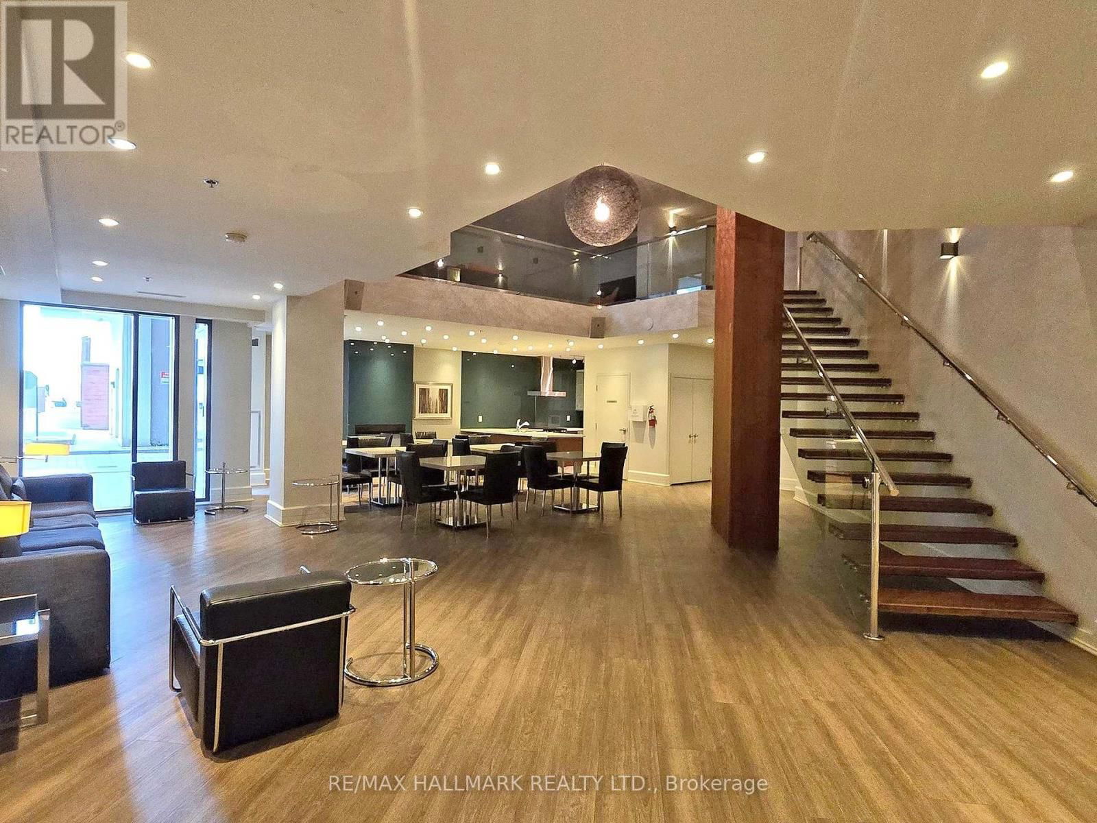 1115 - 111 ELIZABETH STREET Image 25