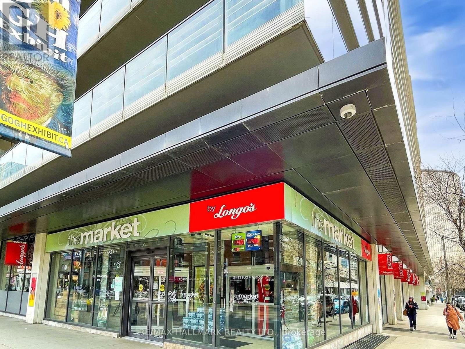 1115 - 111 ELIZABETH STREET Image 34